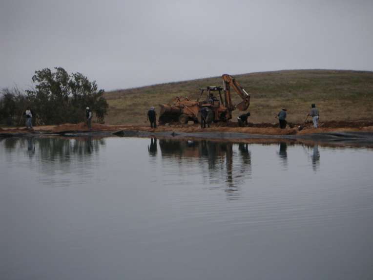 Water Flowing North of the Border Export Agriculture and Water